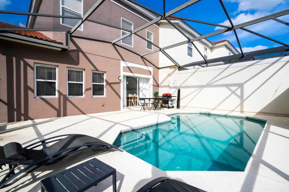 Four Bedroom W/ Screened Pool Close To 4572 * Kissimmee
