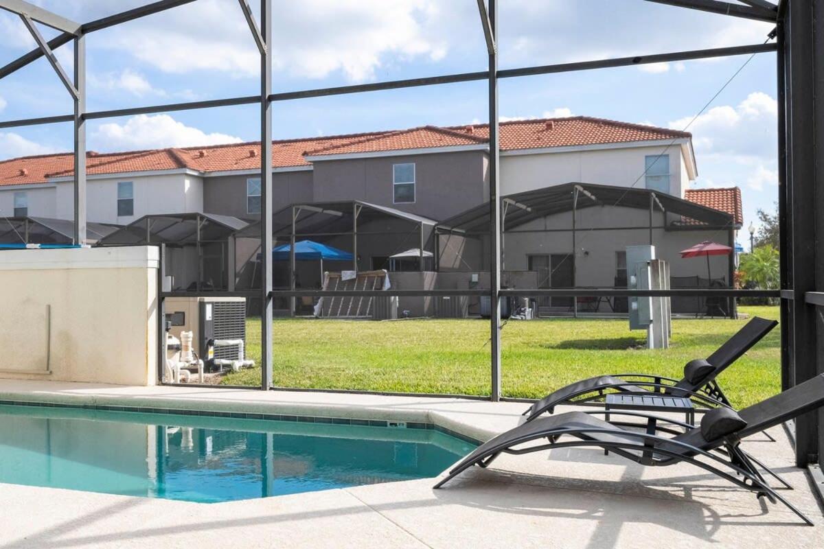 Holiday home Four Bedroom W/ Screened Pool Close To 4572