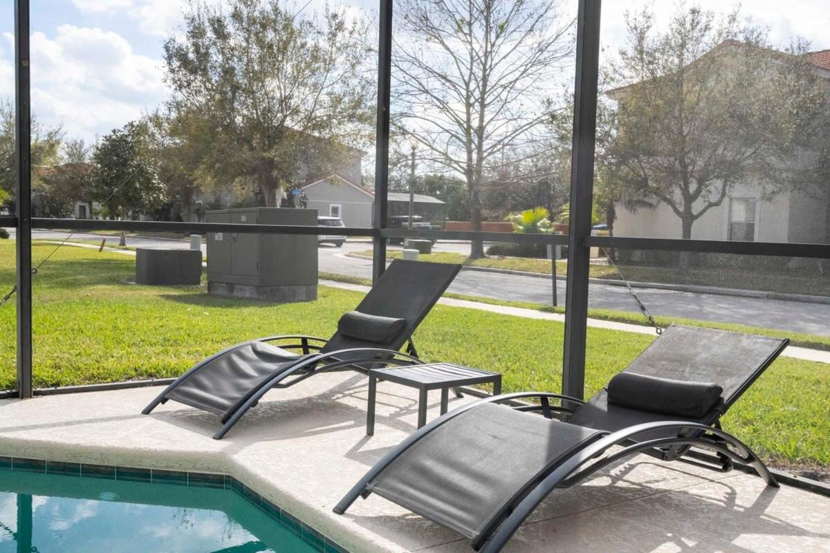 Holiday home Four Bedroom W/ Screened Pool Close To 4572 *